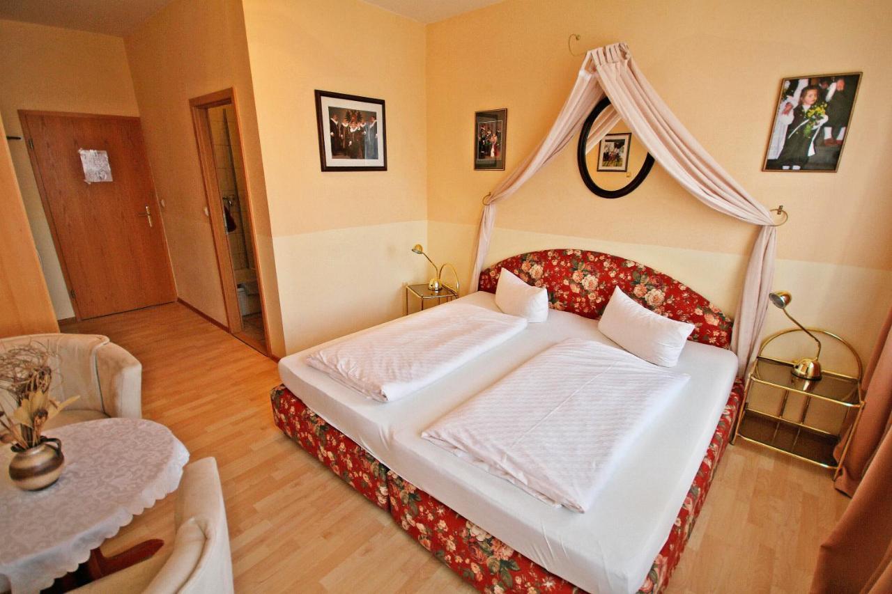 Gaestehaus Edith روتنبورغ أوب در تاوبر المظهر الخارجي الصورة